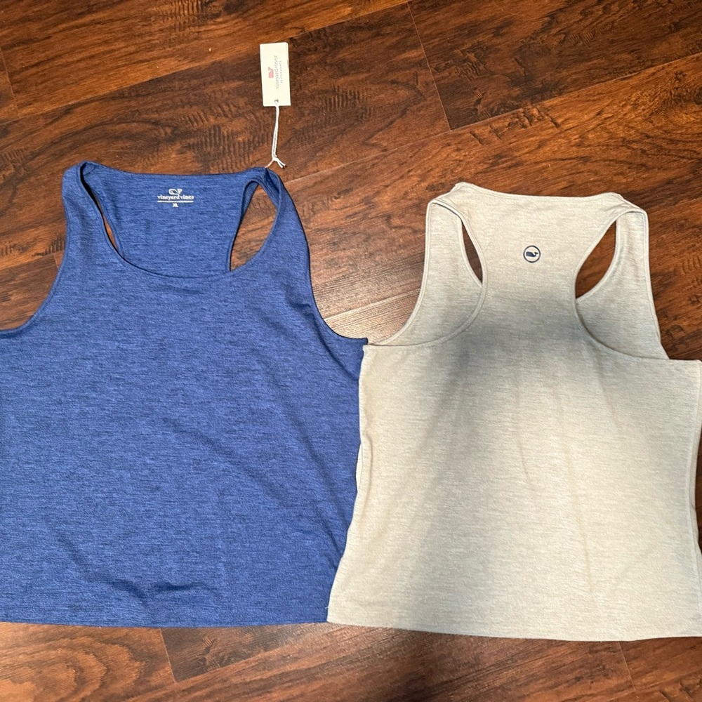 Vineyard Vines Women's Tank Tops in Blue and Gray